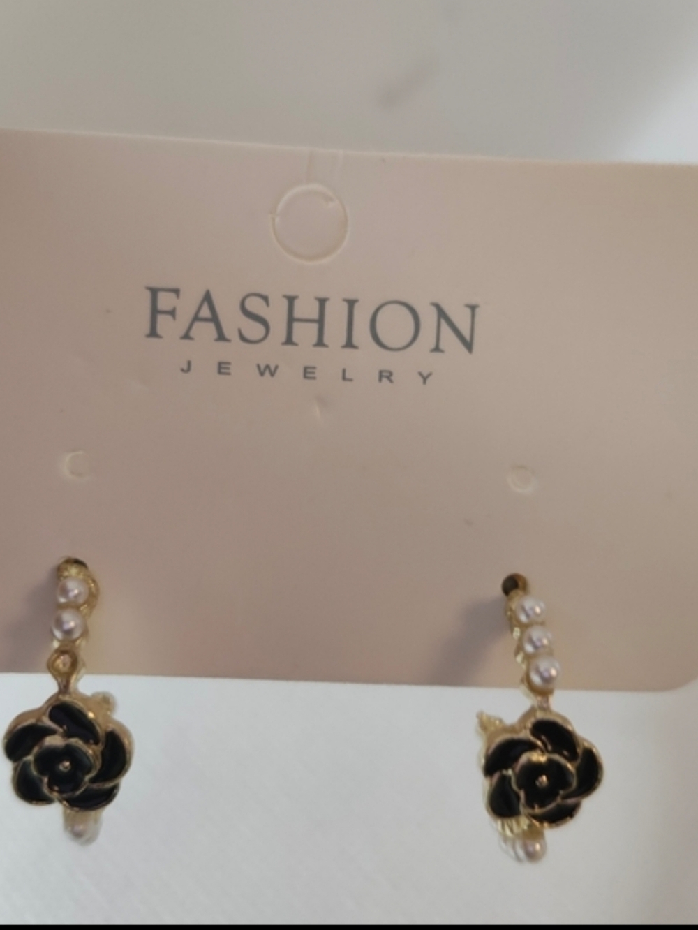 Elegant Black and Gold Camilla Flower  Earrings With Faux Pearl Accents - Picture 5 of 6